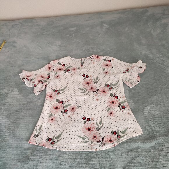 Classy Van Heusen Shirt Short Sleeve Floral Size M Top Blouse Summer Breezy - Picture 8 of 8